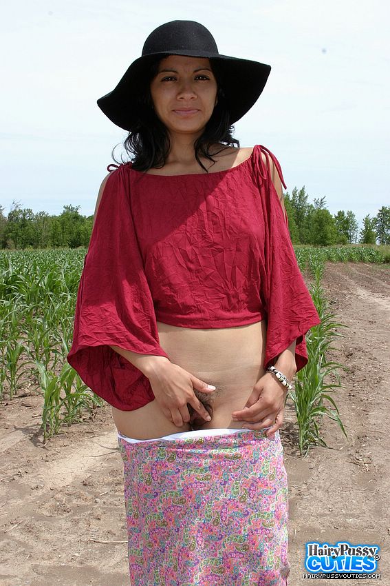 Dark hair slim cutie in black hat and red t - XXX Dessert - Picture 4