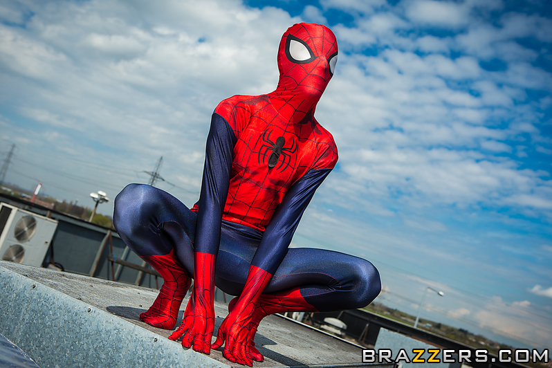 Platinum blonde in a cat costume pounded by young spidey - XXXonXXX - Pic 6