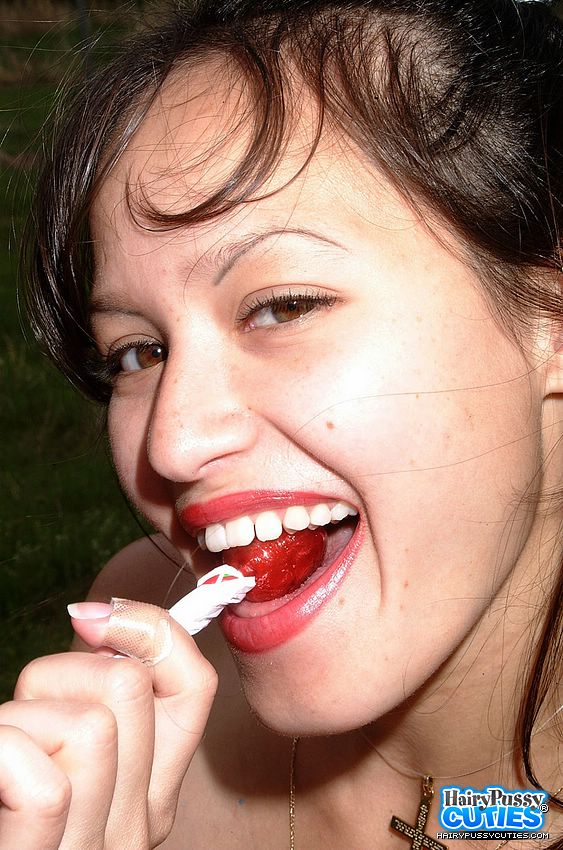 Sweet babe teases with her banging body whi - XXX Dessert - Picture 1