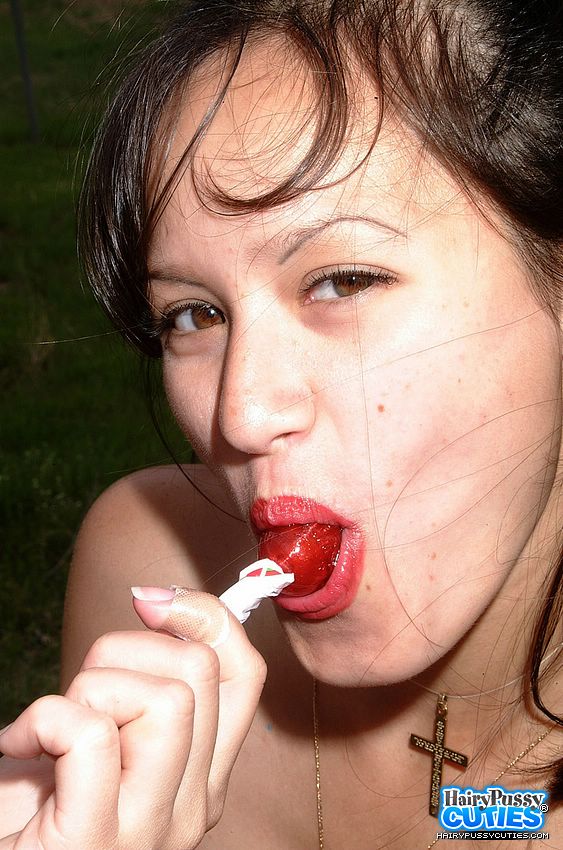 Sweet babe teases with her banging body whi - XXX Dessert - Picture 7