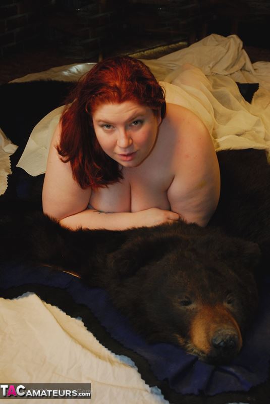 Huge babe covers her plus size body with a  - XXX Dessert - Picture 6