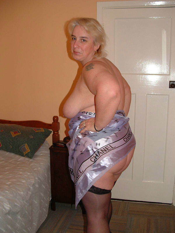 Chubby blonde teases with her extra large b - XXX Dessert - Picture 5