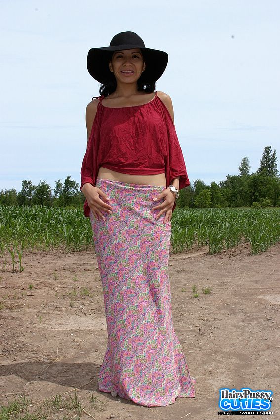 Dark haired babe in black hat and long skir - XXX Dessert - Picture 7