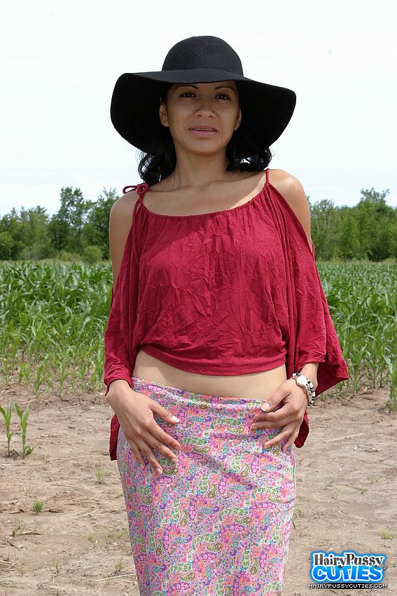 Dark haired babe in black hat and long skir - XXX Dessert - Picture 8