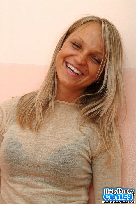 Yummy booty blonde in black pants and undie - XXX Dessert - Picture 2