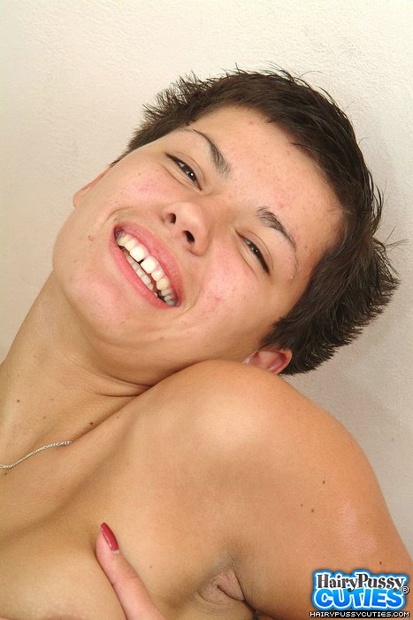 Red nailed brunette with short hair and big - XXX Dessert - Picture 4