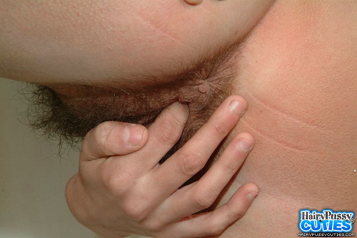 Mature brunette in purple top and grey mini - XXX Dessert - Picture 12