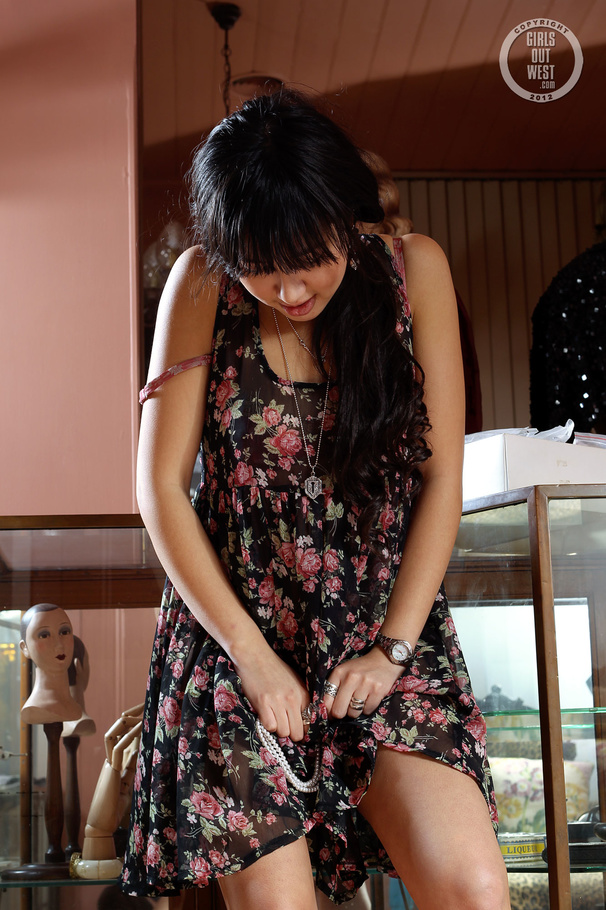 Cute babe in multi colored floral dress and peach and white underwear teases with her steaming hot body before she peels off her panty and shows her juicy crack then gets naked and expose her sweet pussy in different poses. - XXXonXXX - Pic 6