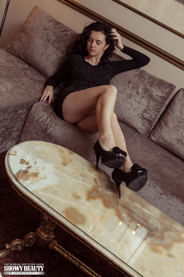 Foxy babe peels off her black dress and rev - XXX Dessert - Picture 3
