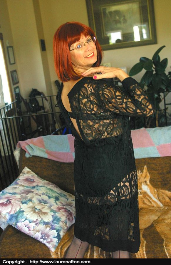 Bob cut redheaded GILF stripping her black  - XXX Dessert - Picture 3
