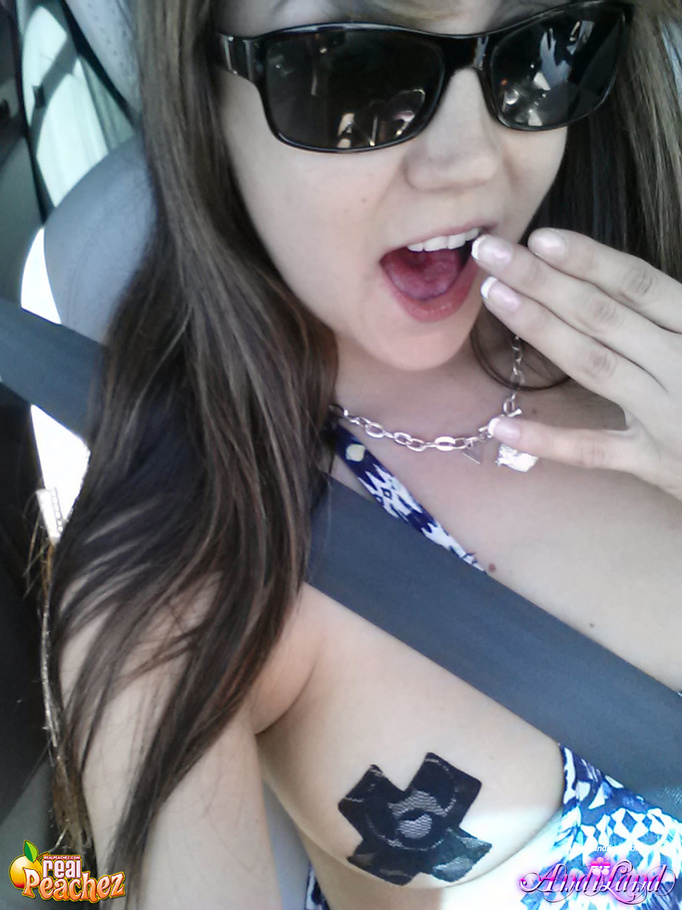 Candid pictures from a brunette teen porn m - XXX Dessert - Picture 8