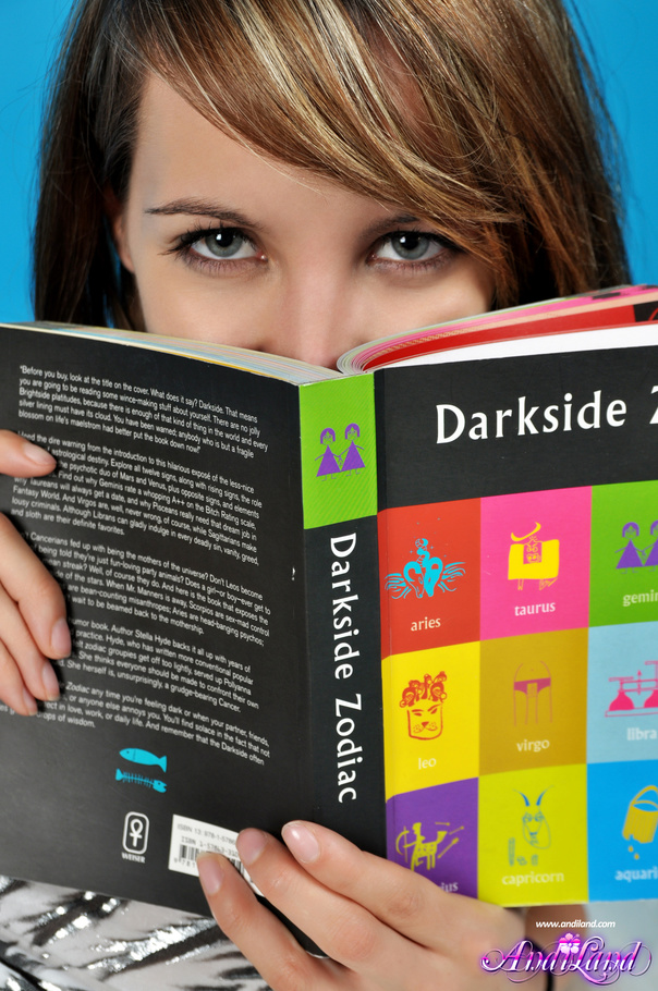 Zebra stripes brunette with blonde streaks masturbating - XXXonXXX - Pic 8