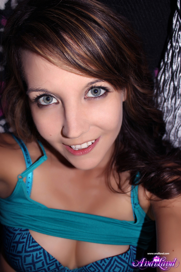 Delicious brunette with mesmerizing gray ey - XXX Dessert - Picture 3