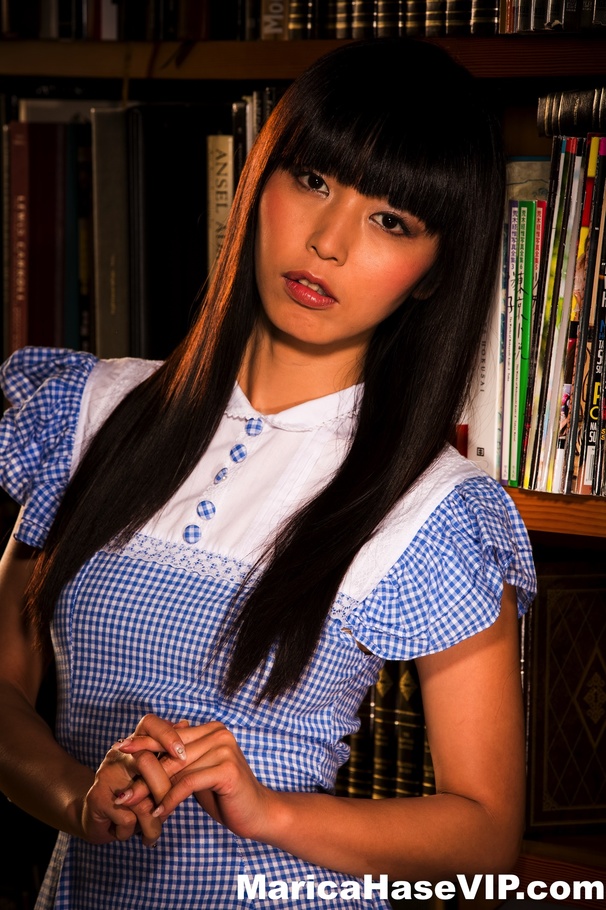 Blue get-up Asian brunette reading books and getting naked - XXXonXXX - Pic 2