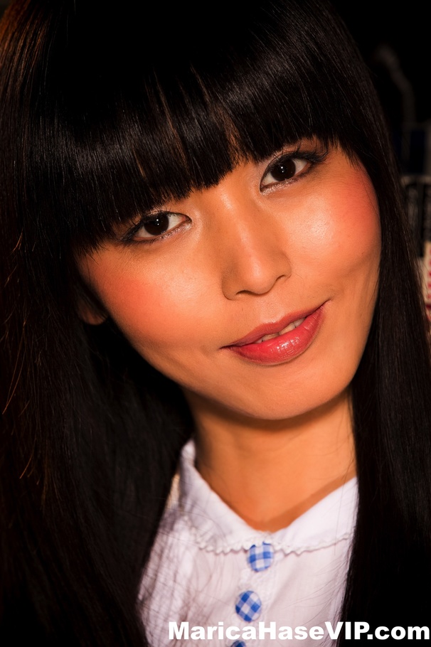 Blue get-up Asian brunette reading books and getting naked - XXXonXXX - Pic 4