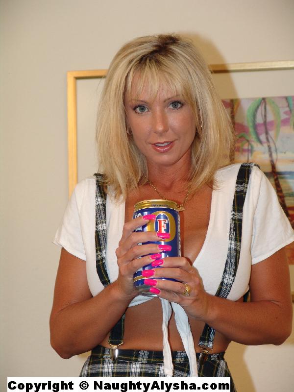 Sexy blonde wearing skimpy white top and se - XXX Dessert - Picture 5