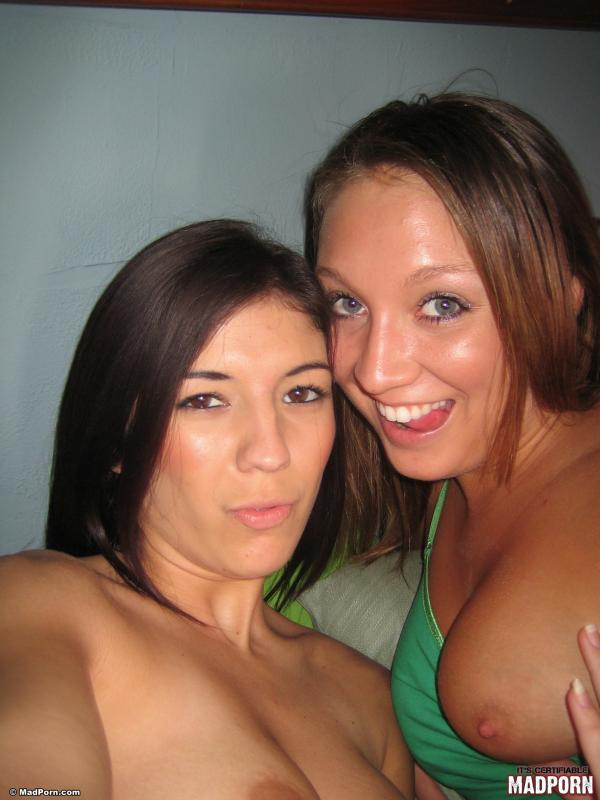 Stunning and hot girls kisses and gets naked to fuck each other. - XXXonXXX - Pic 6