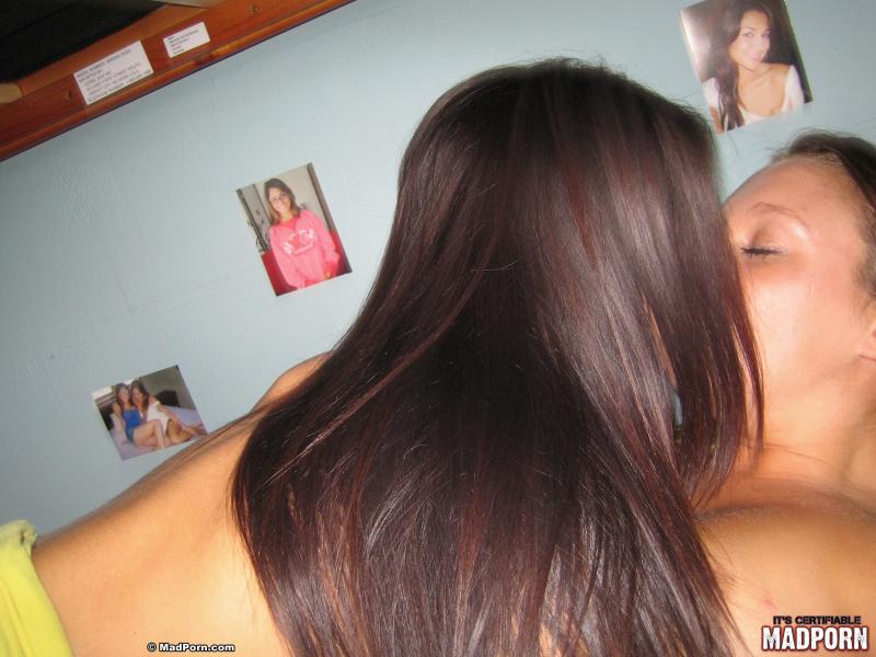 Stunning and hot girls kisses and gets naked to fuck each other. - XXXonXXX - Pic 17