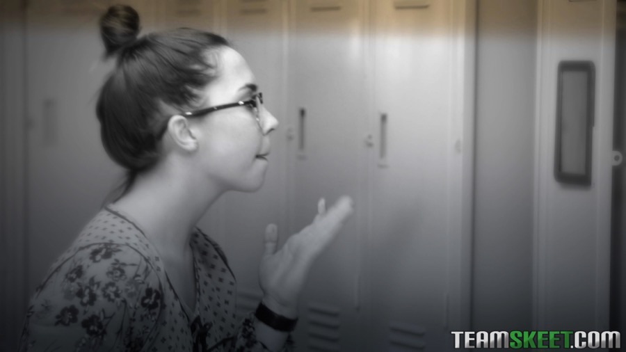 Brunette girl student glasses - XXX Dessert - Picture 1
