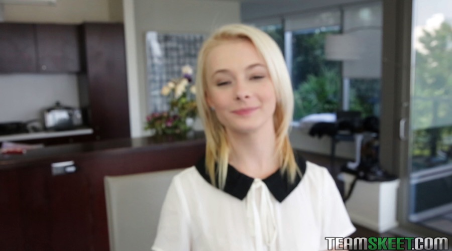 Short hair cute young girl fucked - XXX Dessert - Picture 4