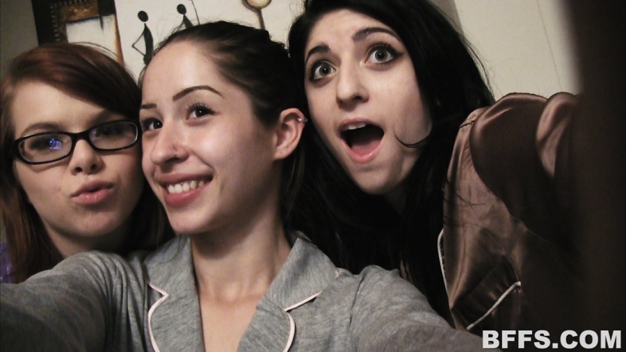 Young naked pizza fuck - XXX Dessert - Picture 3