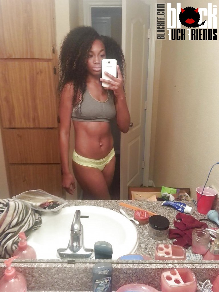 Beautiful slim ebony amateur - XXX Dessert - Picture 6