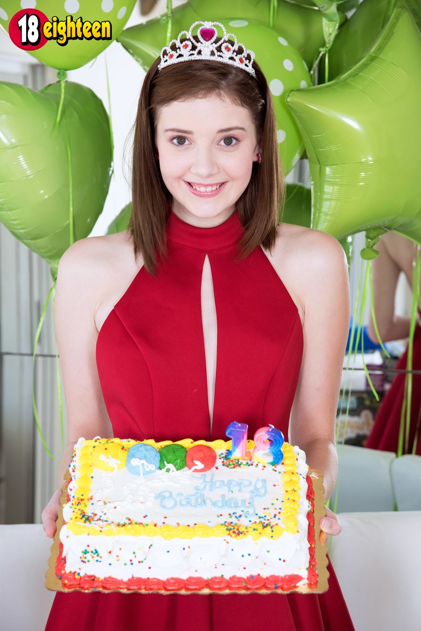 Sexy birthday teen - XXX Dessert - Picture 1
