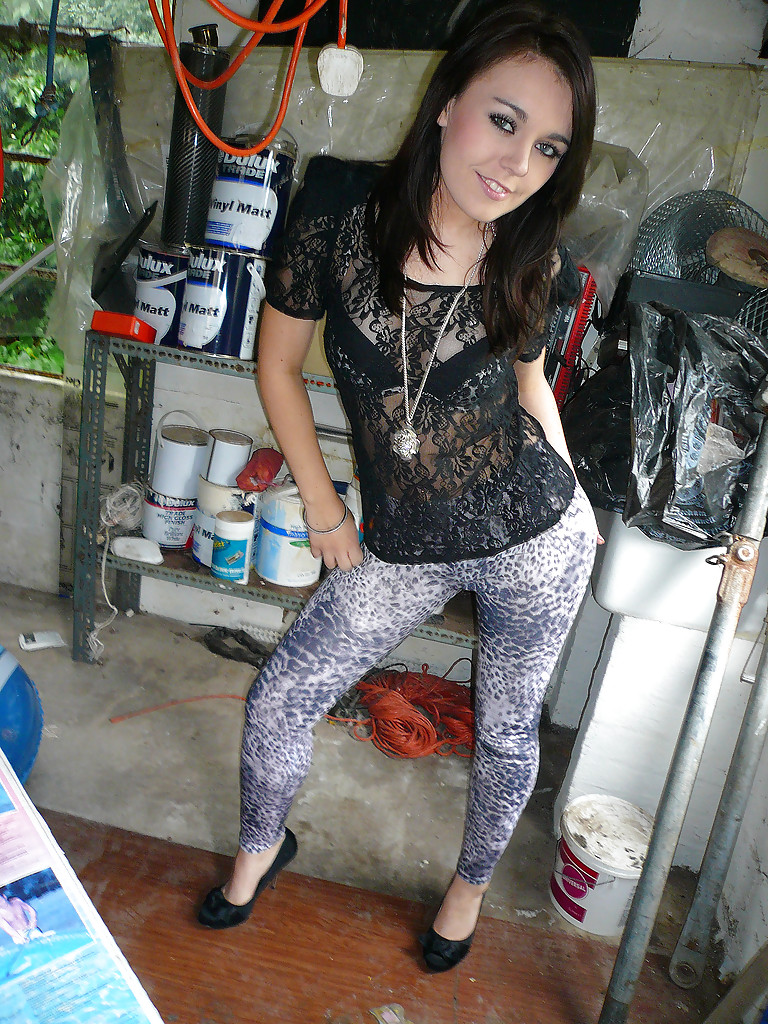 British booty teen - XXX Dessert - Picture 1