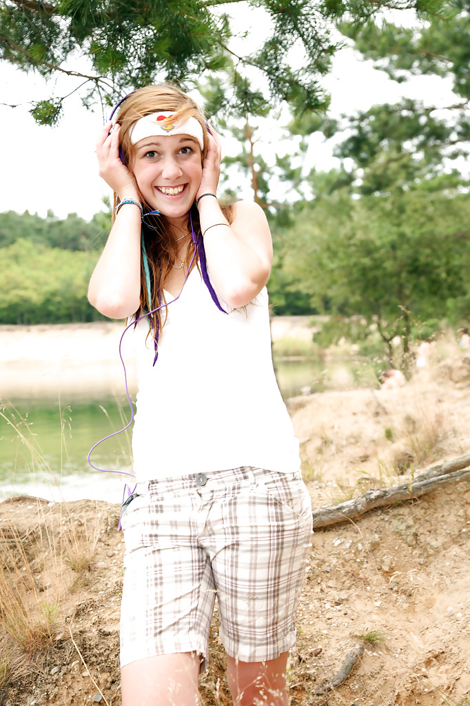 Czech cute teen - XXXonXXX - Pic 2