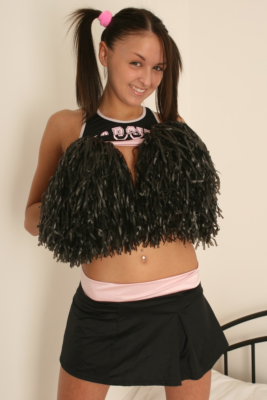 European cheerleaders - XXX Dessert - Picture 9