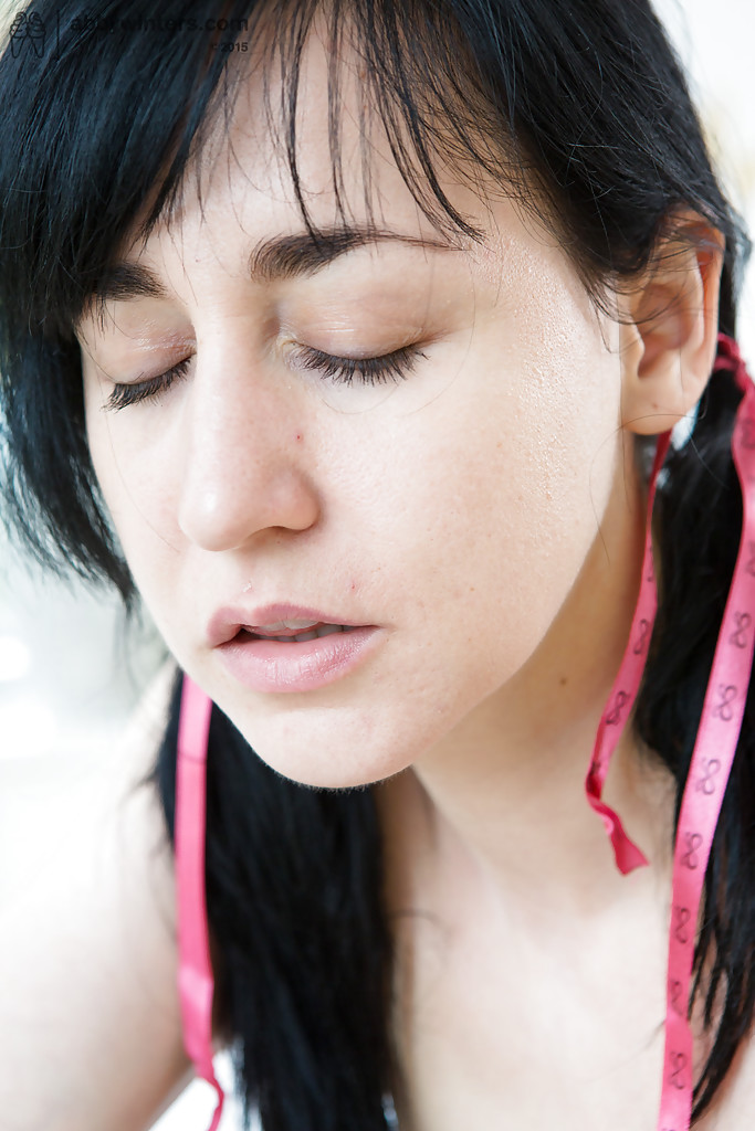 Coed brunette lesbian - XXX Dessert - Picture 7