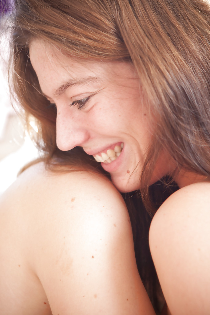 Flexible cute lesbians kissing - XXX Dessert - Picture 5