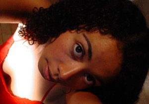Curly hair sexy teen Devon from the Unit - Picture 9