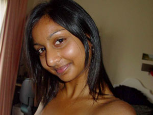 Sexy ebony teen girl Janise from Austral - Picture 3