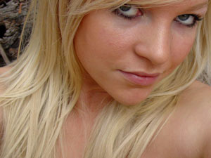 Blonde 19 yo teen Susanna from Australia - Picture 8