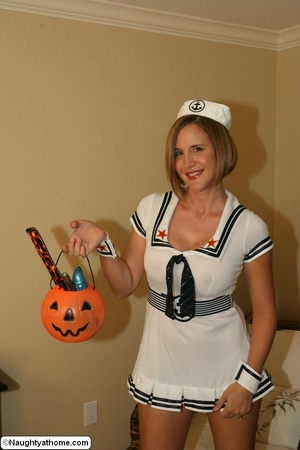 Sexy MILF in Sailor Costume - Picture 2