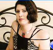 Super cool geeky goth tgirl from Seattle who loves video games and sex