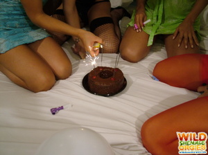 Naked tranny eating chocolate cake - Picture 4