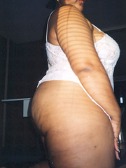 Redd has the thick black azz that she loves to shake. - Picture 10