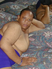 Juicee is a jumbo Mature mama gettin' naked and gettin' - Picture 8