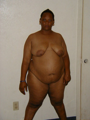 Juicee is a jumbo Mature mama gettin' naked and gettin' - Picture 13