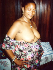 Brown Eyes loves to get naked and nasty. This Mature - Picture 3