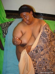 Ms. T Fat is all kinds of chunky, and she's showing off - Picture 15