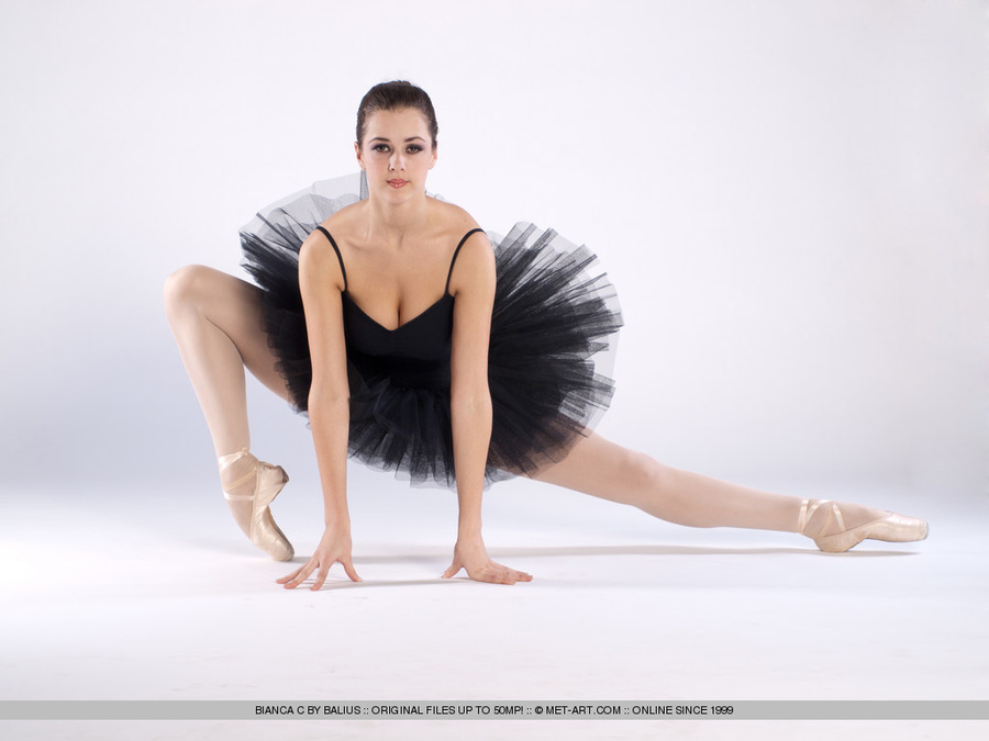 Tags: Ballet, beautiful breasts, big butt,  - XXX Dessert - Picture 3