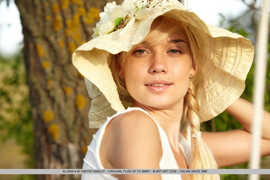 Tags: Amateur, beautiful, blonde, braids, f - XXX Dessert - Picture 1
