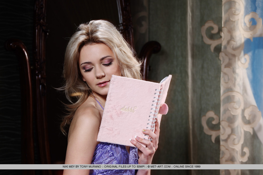 Tags: Beautiful, beautiful feet, beautiful  - XXX Dessert - Picture 2