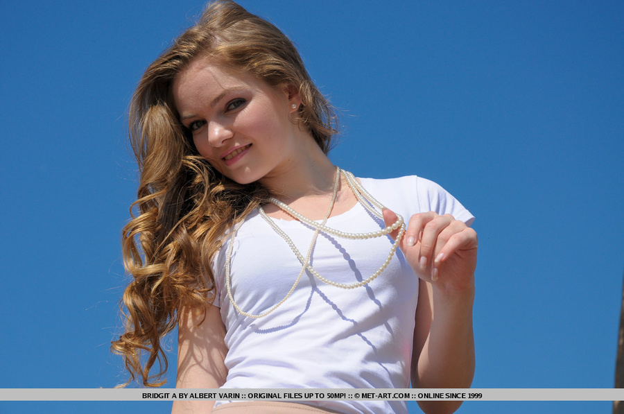 Bridgit is like a damsel in distress - deli - XXX Dessert - Picture 1