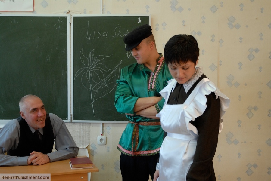 Teens with nicely shaved pussies having a d - XXX Dessert - Picture 2