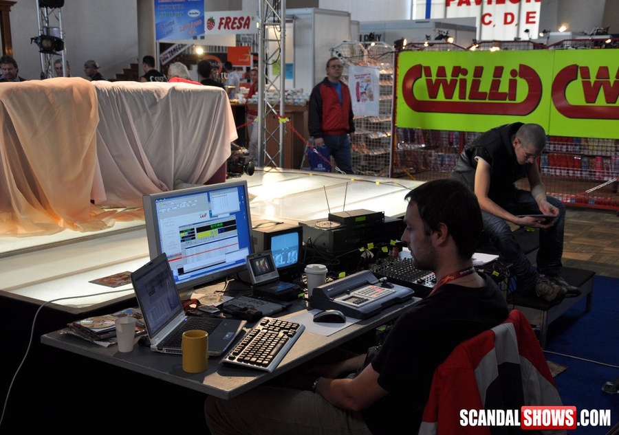 Check out hot xxx pics of sexy show girls posing in sexy lingerie. Tags: Realuty, public, striptease. - XXXonXXX - Pic 1