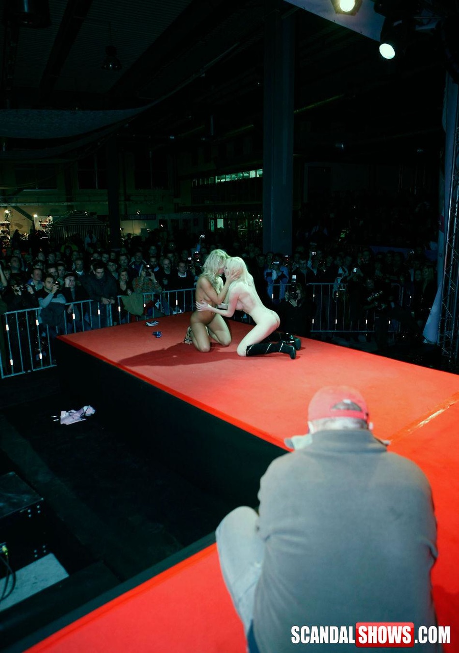 A pair of totally nude blonde bimbos making hot lesbian love. Tags: Public sex, reality, pussy licking, naked girls. - XXXonXXX - Pic 6